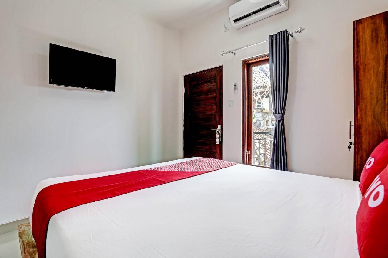 Oyo 91080 Kubu D&D Guesthouse Seminyak Exteriör bild