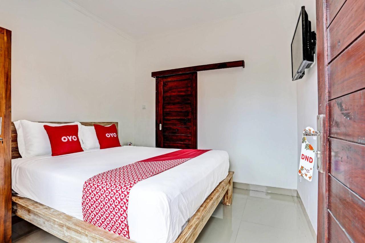 Oyo 91080 Kubu D&D Guesthouse Seminyak Exteriör bild