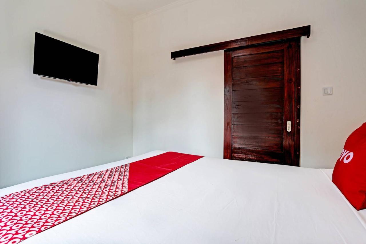 Oyo 91080 Kubu D&D Guesthouse Seminyak Exteriör bild