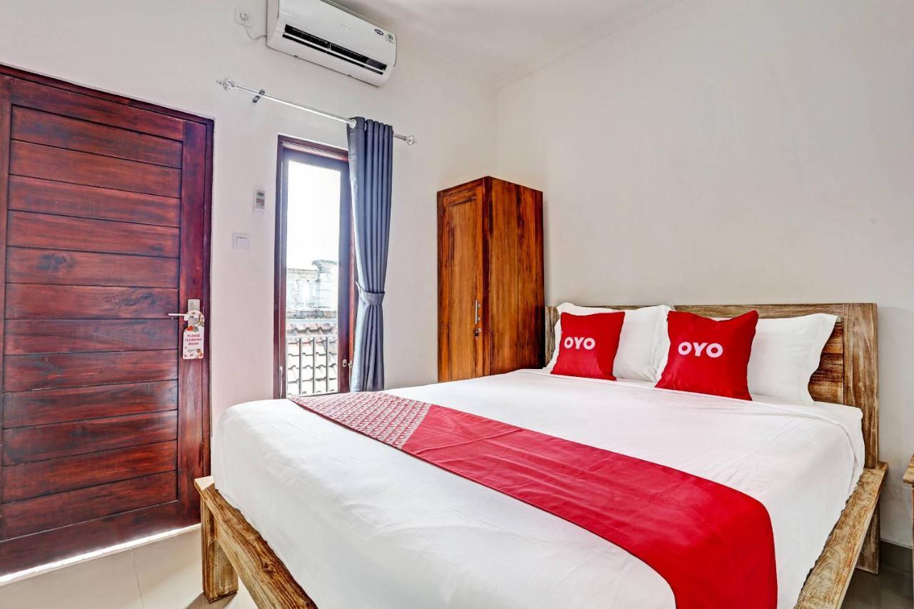 Oyo 91080 Kubu D&D Guesthouse Seminyak Exteriör bild