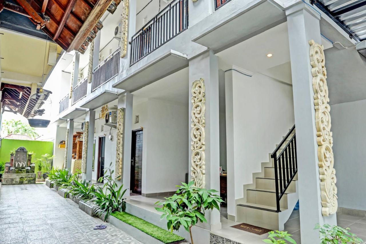 Oyo 91080 Kubu D&D Guesthouse Seminyak Exteriör bild